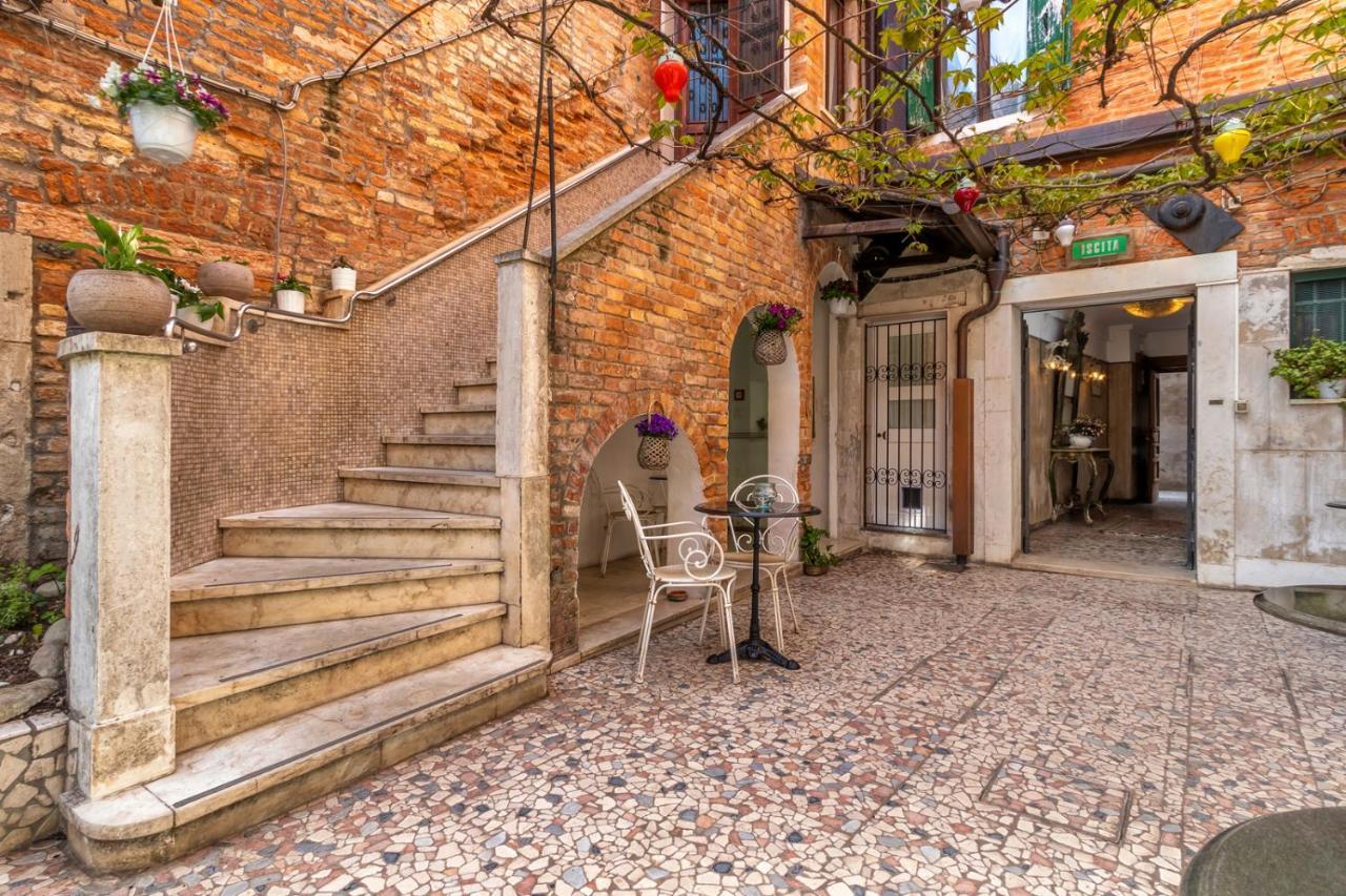 Hotel Casa Boccassini เวนิส ภายนอก รูปภาพ